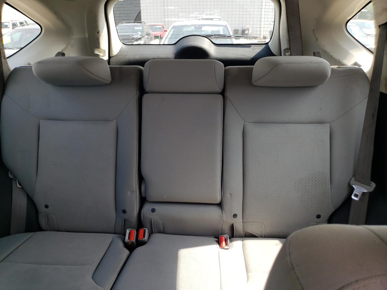 2HKRM3H37FH557818 2015 Honda Cr-V Lx