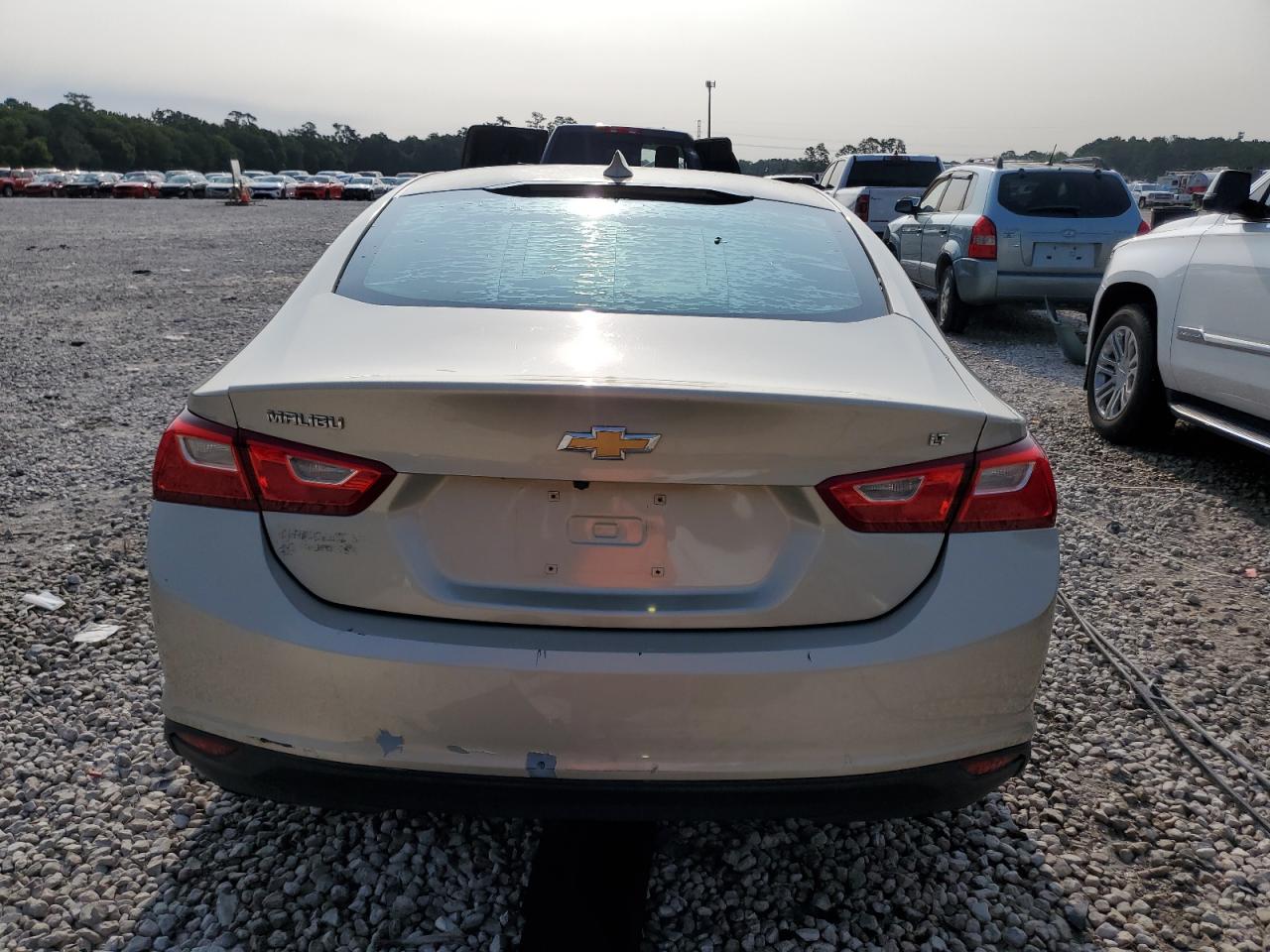 1G1ZE5STXGF245644 2016 Chevrolet Malibu Lt