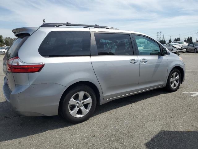 2017 Toyota Sienna Le VIN: 5TDKZ3DC1HS874676 Lot: 54812044