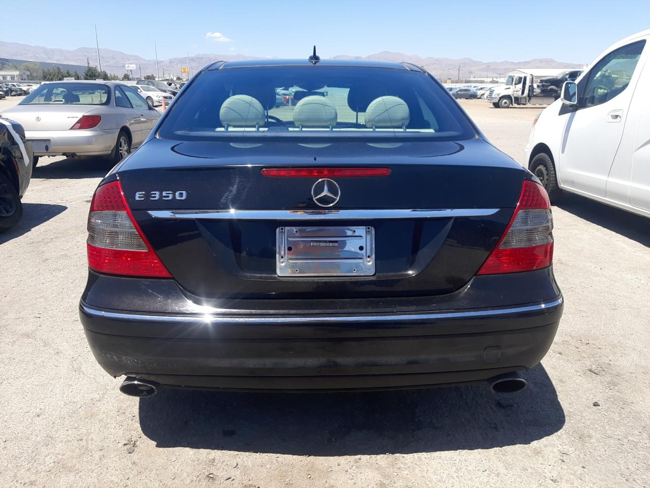WDBUF56XX7B031786 2007 Mercedes-Benz E 350