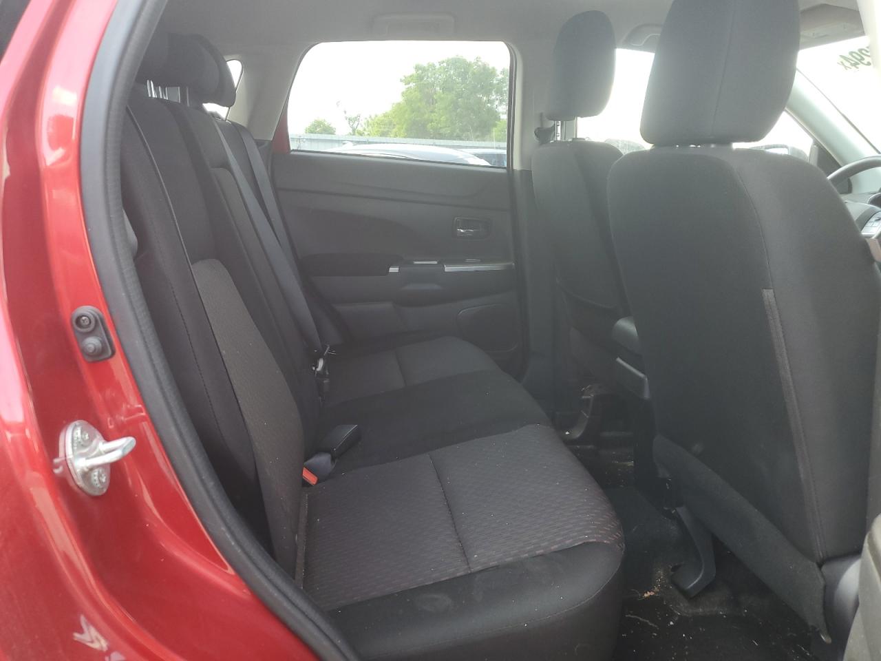 JA4AP3AU8KU033479 2019 Mitsubishi Outlander Sport Es