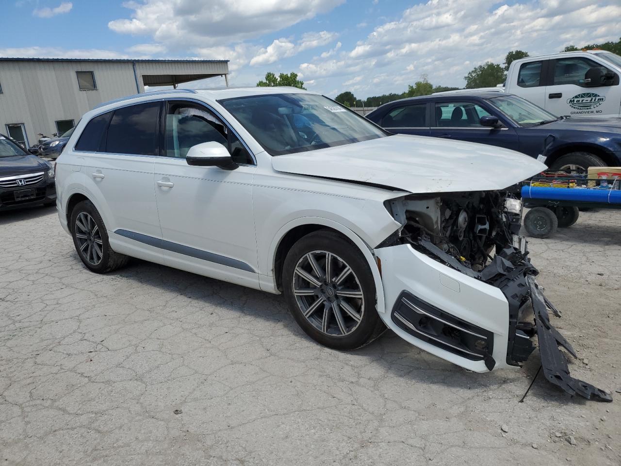 2017 Audi Q7 Prestige vin: WA1VAAF76HD016652