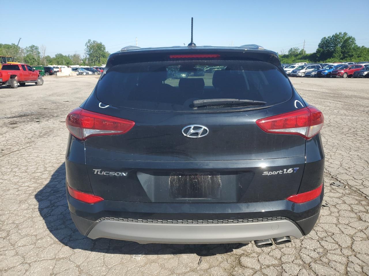 Lot #2619659206 2017 HYUNDAI TUCSON LIM