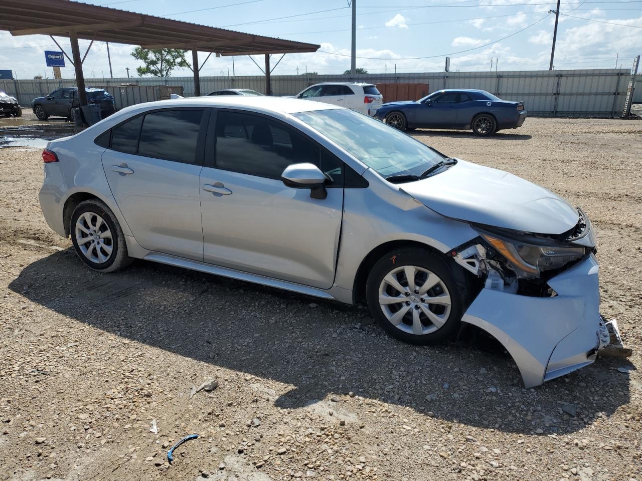 2022 Toyota Corolla Le vin: 5YFEPMAE1NP391160