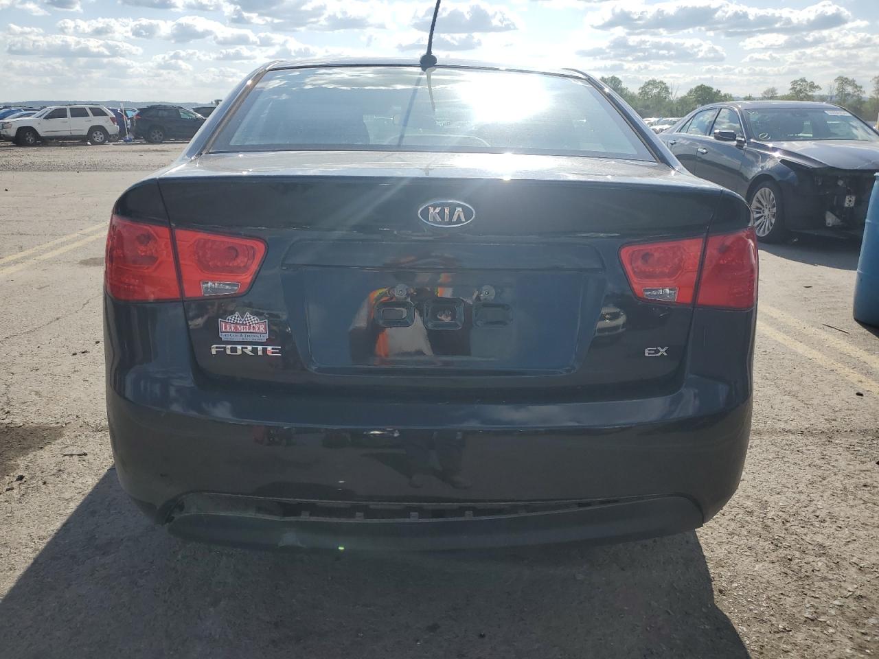 KNAFU4A28A5188869 2010 Kia Forte Ex