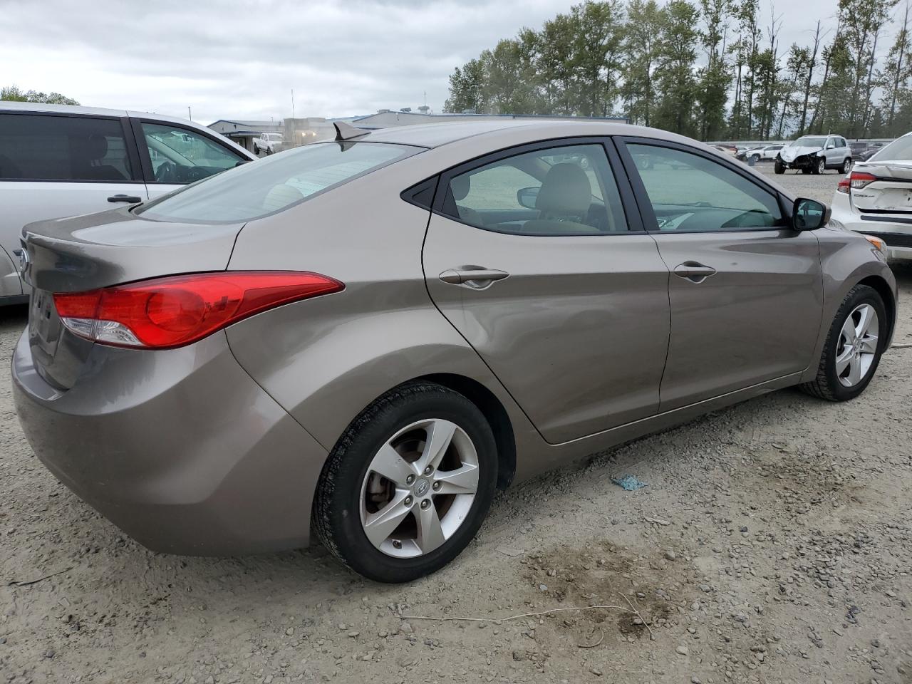 5NPDH4AE1CH104581 2012 Hyundai Elantra Gls