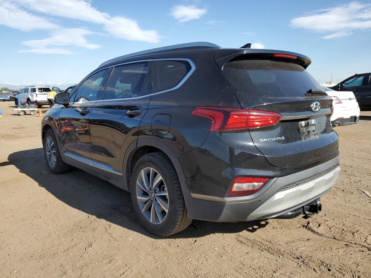 2019 Hyundai Santa Fe Limited vin: 5NMS53AD6KH066844