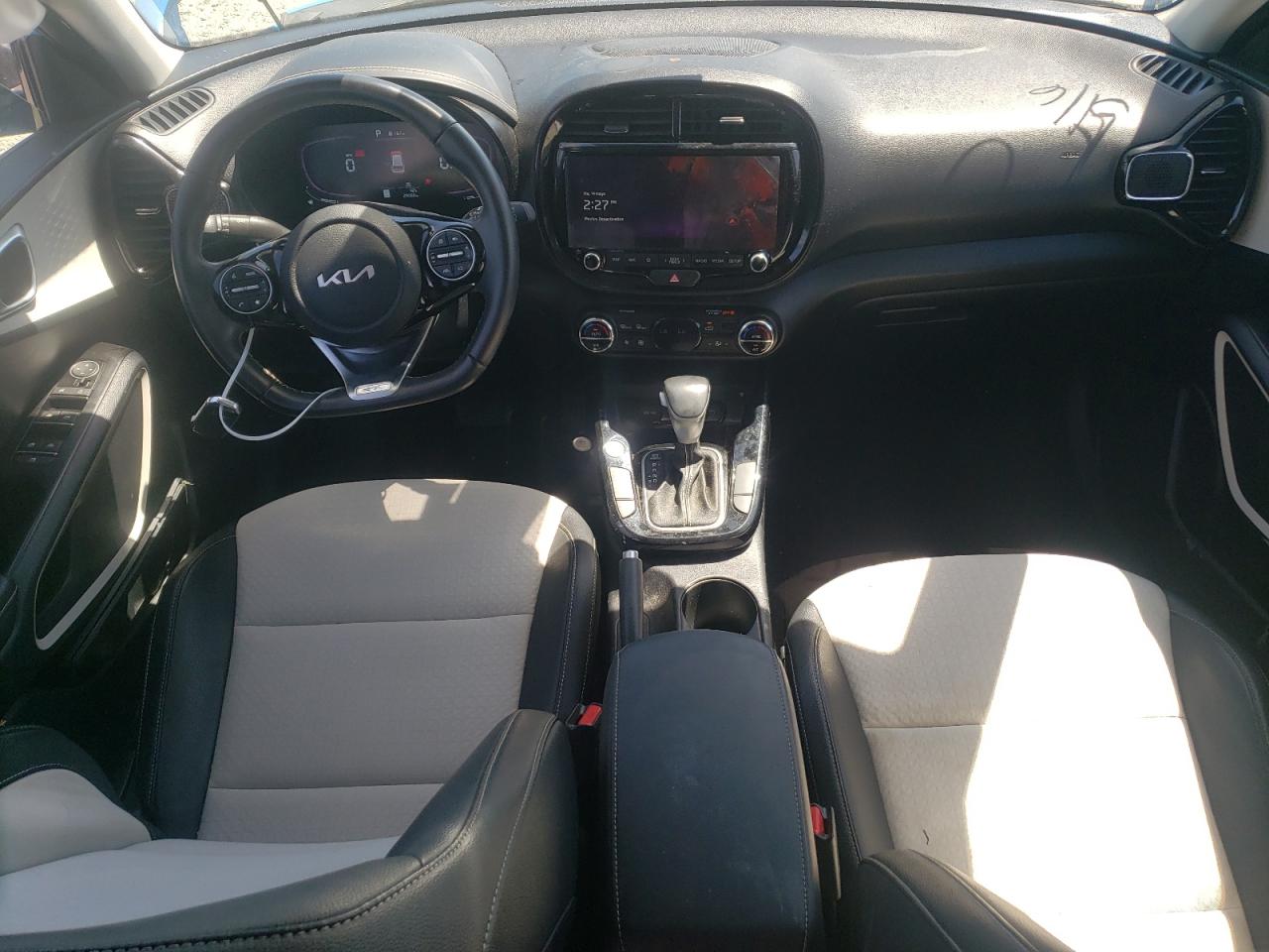 KNDJ53AU1P7205319 2023 Kia Soul Gt Line