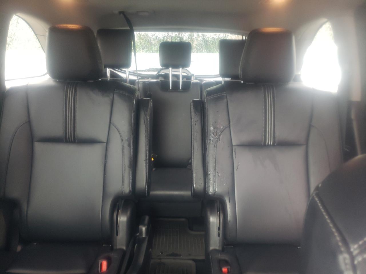 5TDJZRFH3JS544907 2018 Toyota Highlander Se