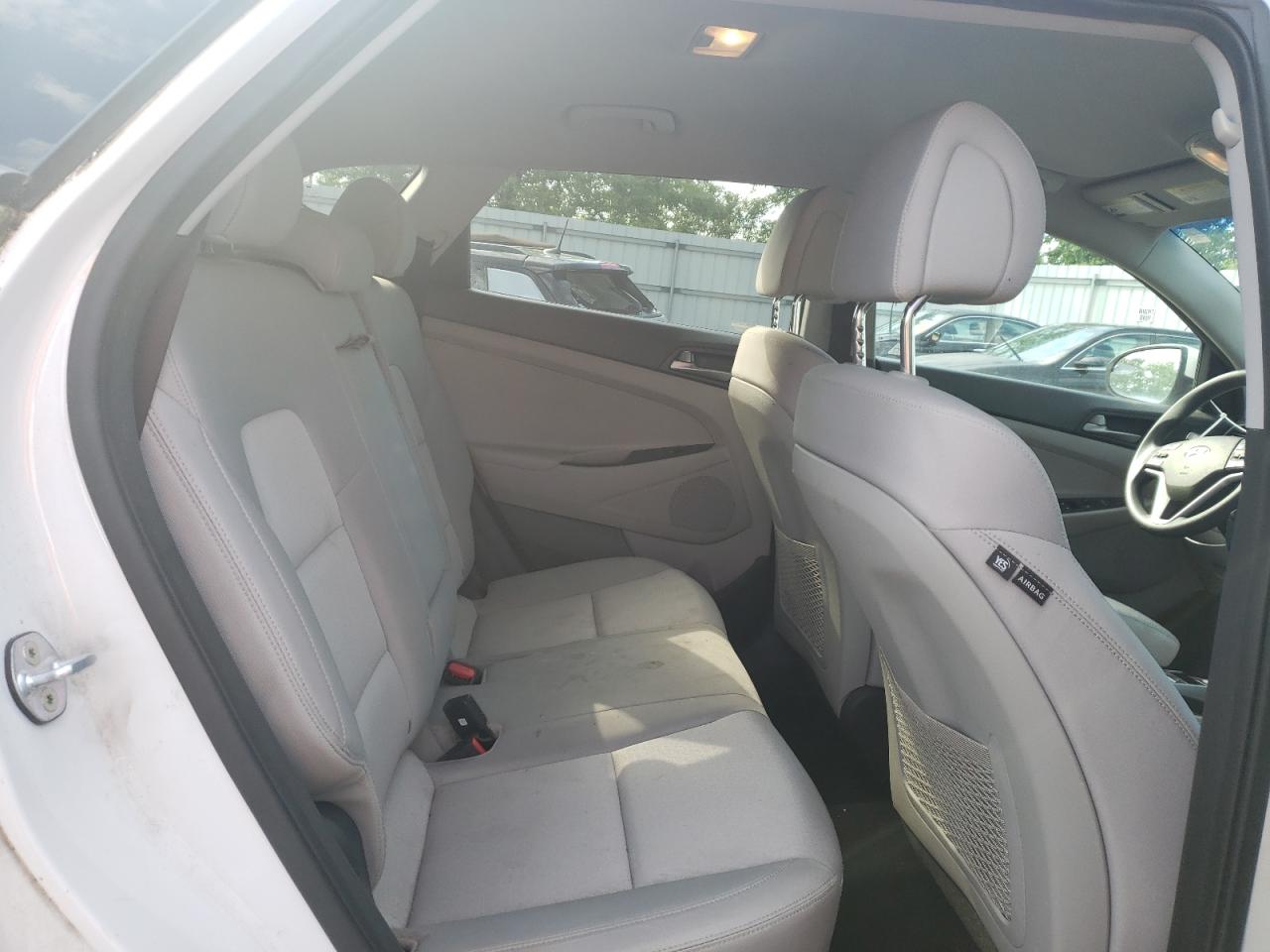 KM8J3CA46JU727938 2018 Hyundai Tucson Sel