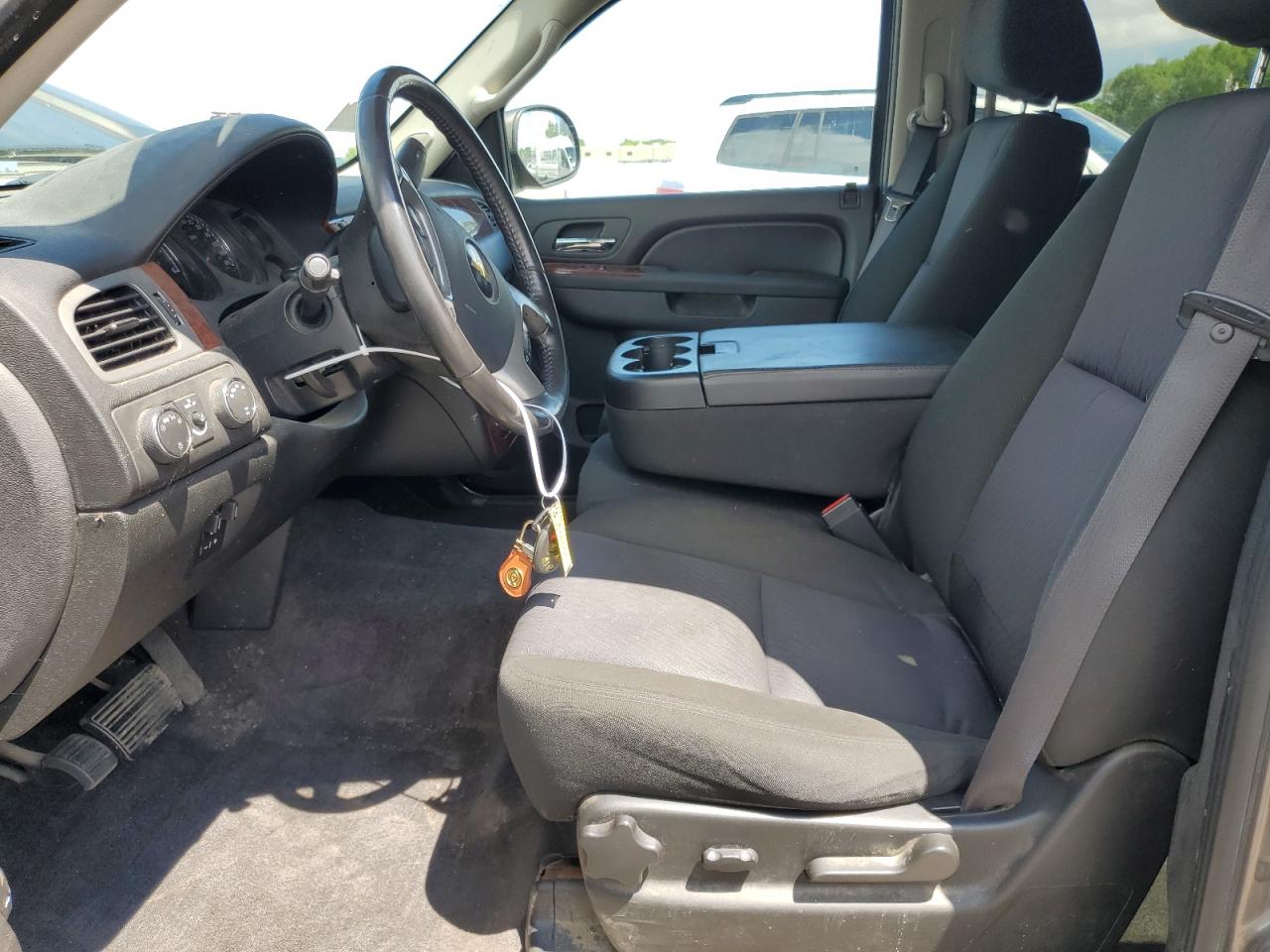 1GNSKAE0XBR142587 2011 Chevrolet Tahoe K1500 Ls