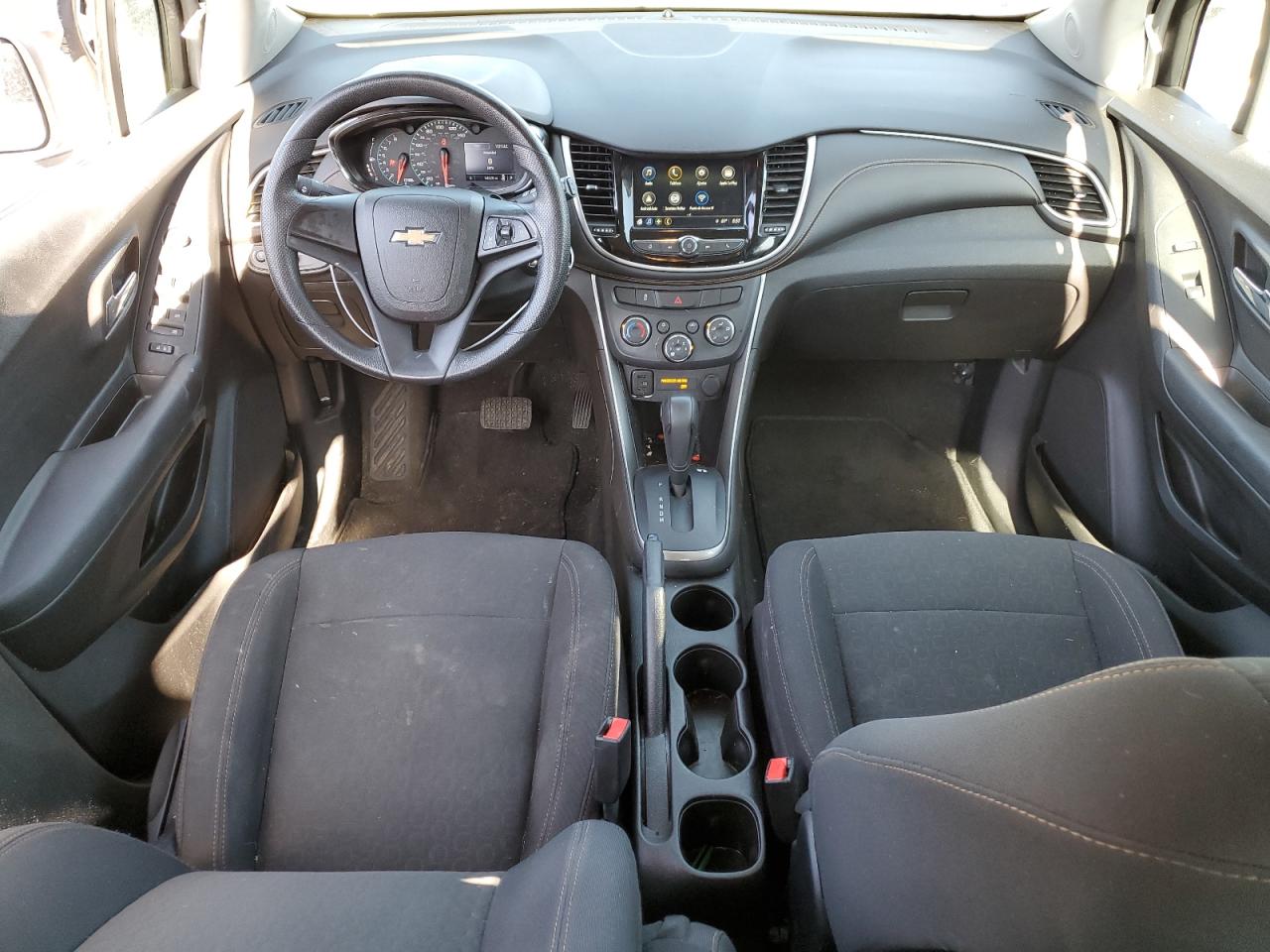 3GNCJNSB8JL231021 2018 Chevrolet Trax Ls