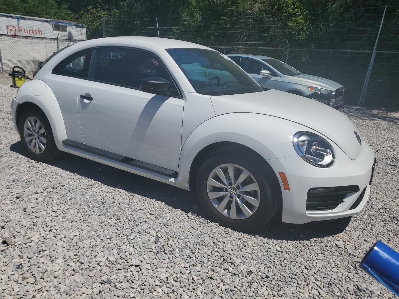 2017 Volkswagen Beetle 1.8T vin: 3VWF17AT9HM622496