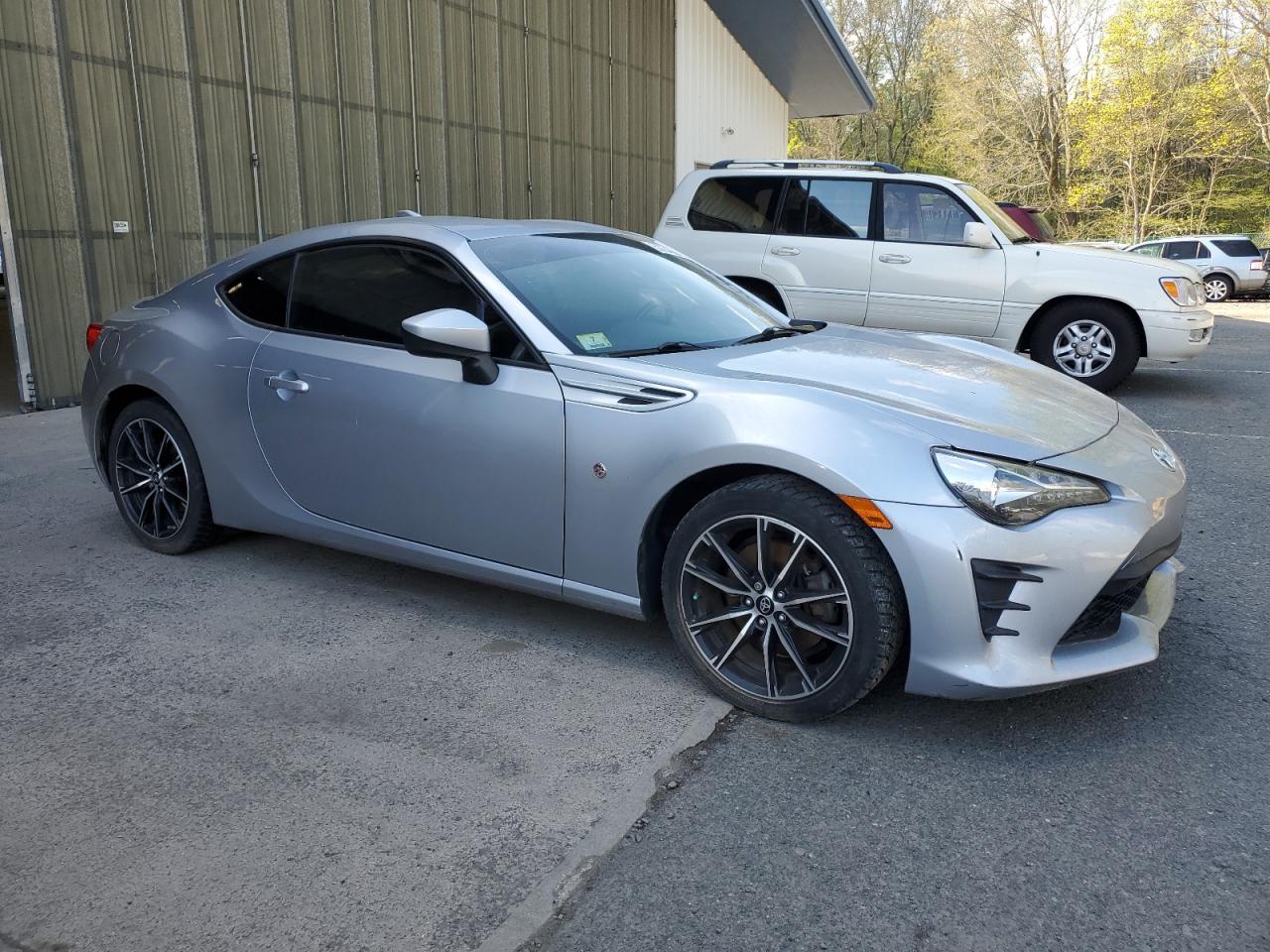 2017 Toyota 86 Base vin: JF1ZNAA10H9700247