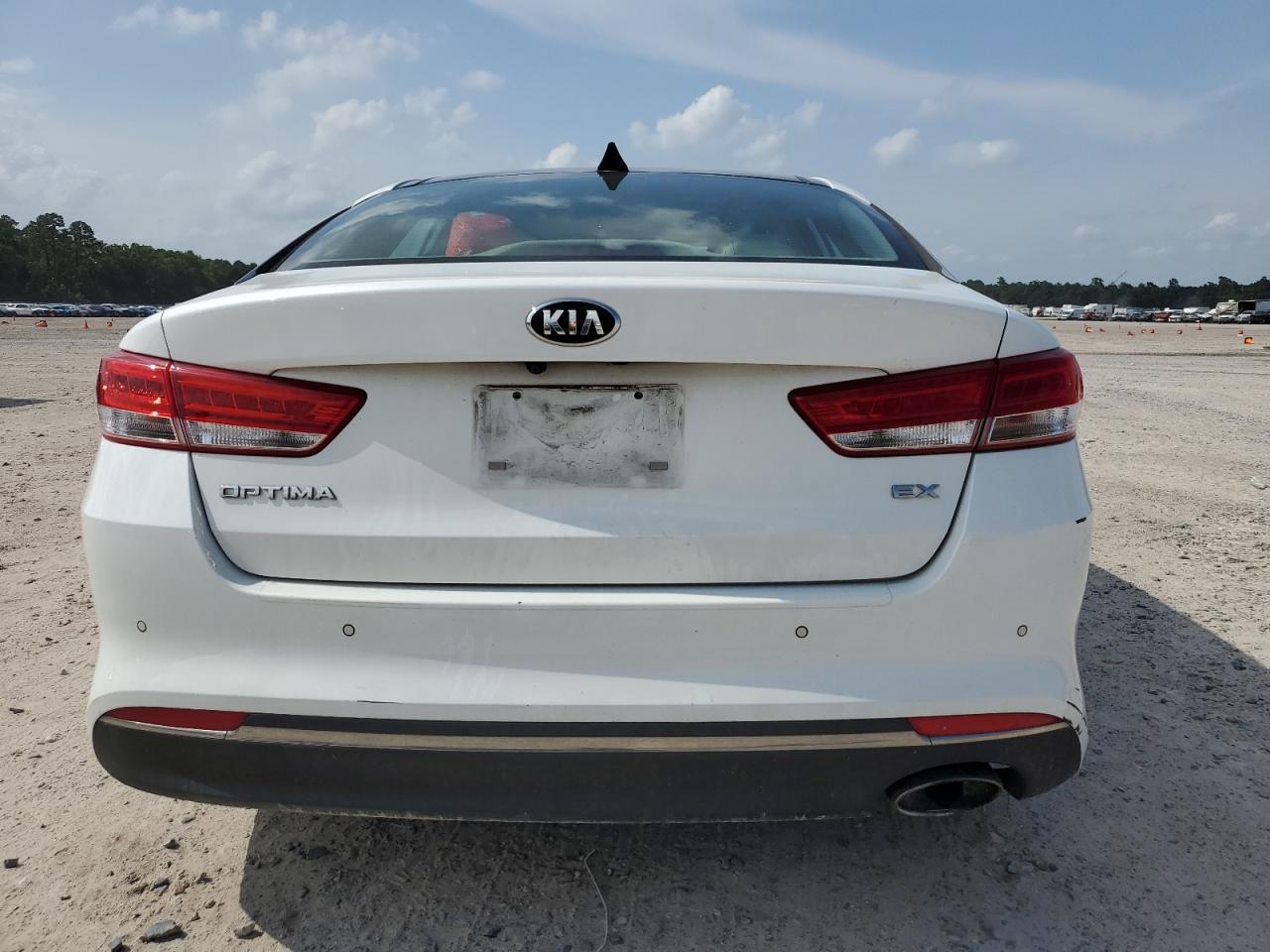 5XXGU4L3XGG088497 2016 Kia Optima Ex
