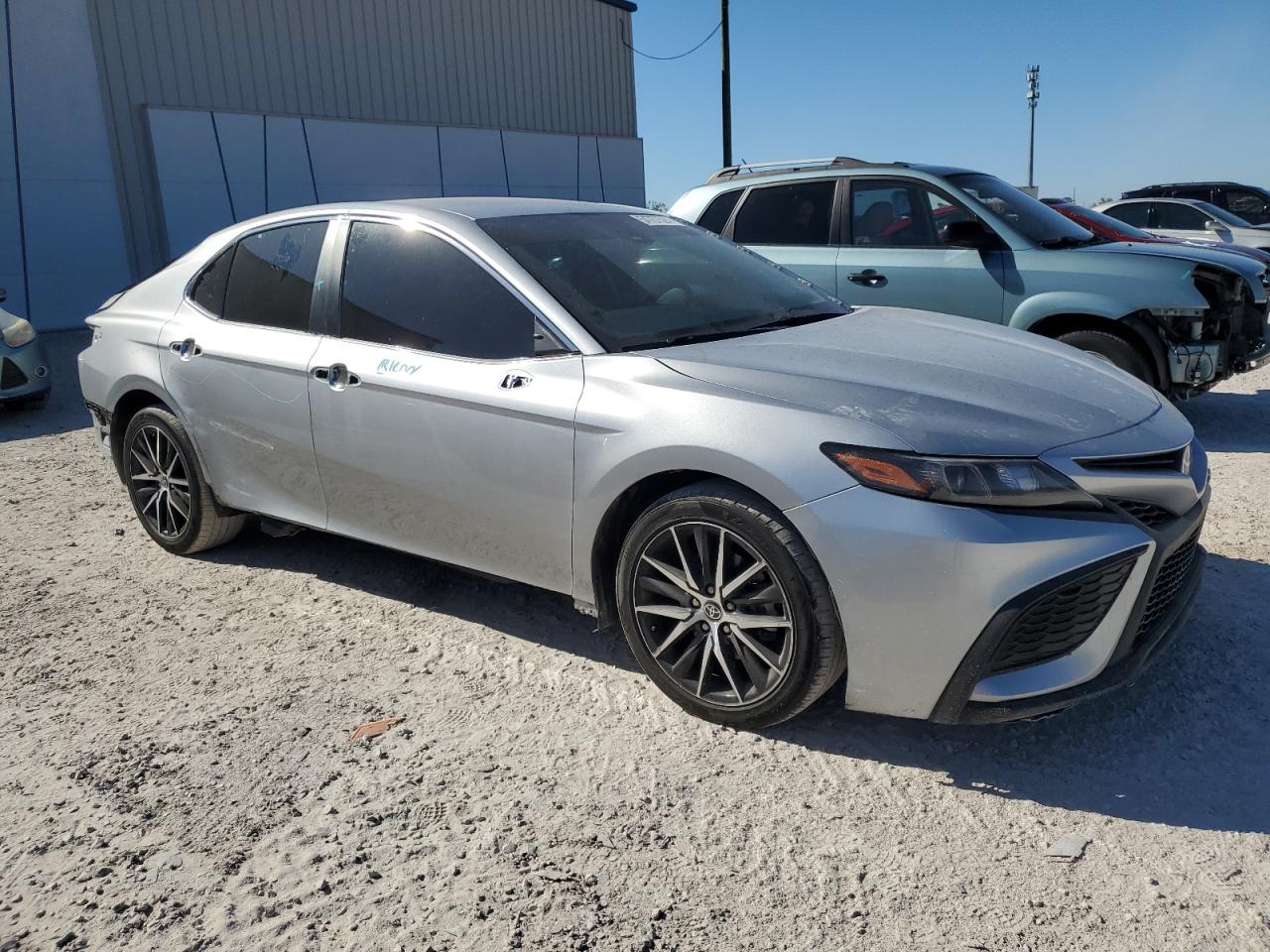 4T1G11AK9MU594132 2021 Toyota Camry Se