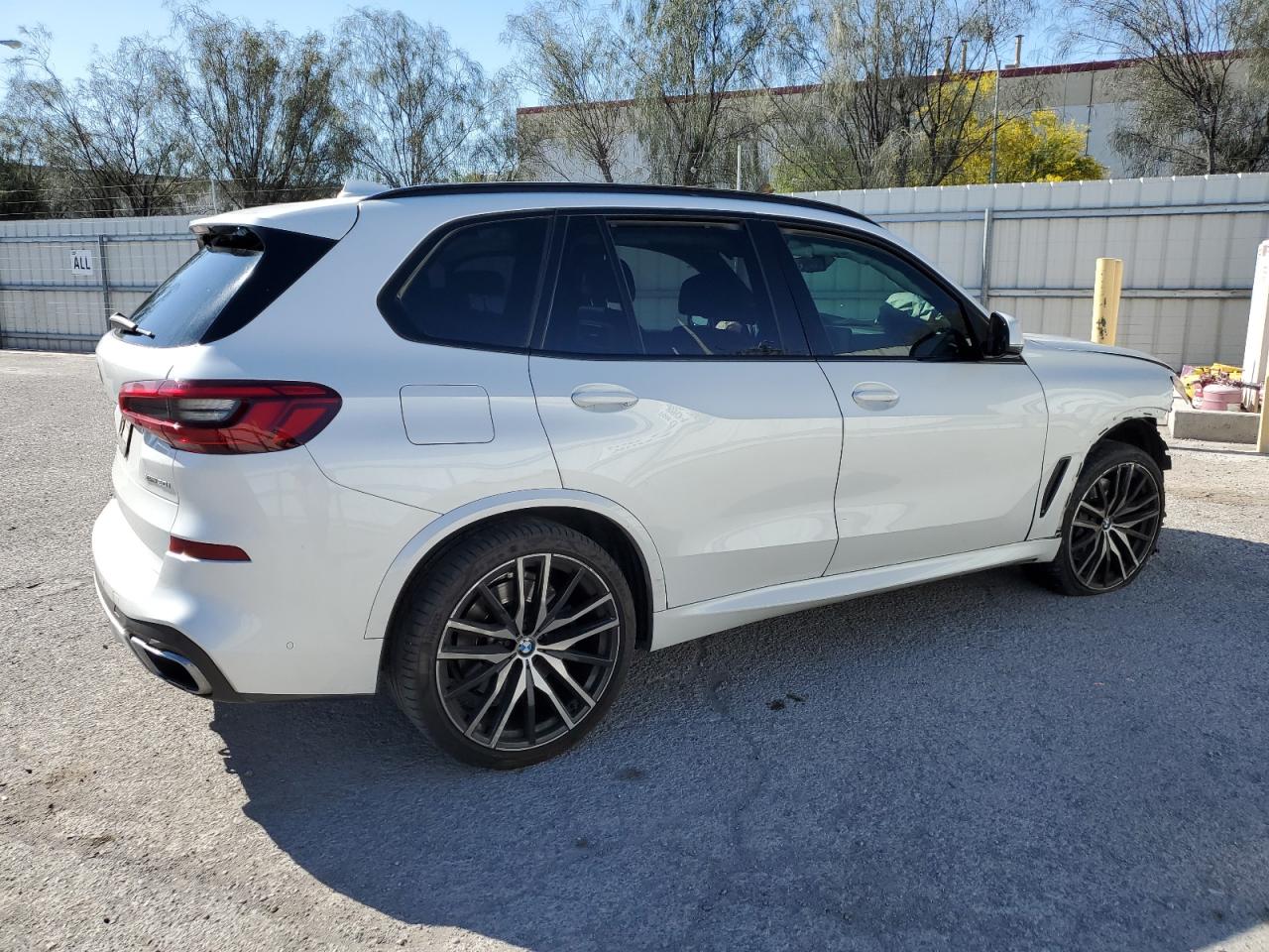 5UXJU2C55KLN66408 2019 BMW X5 xDrive50I