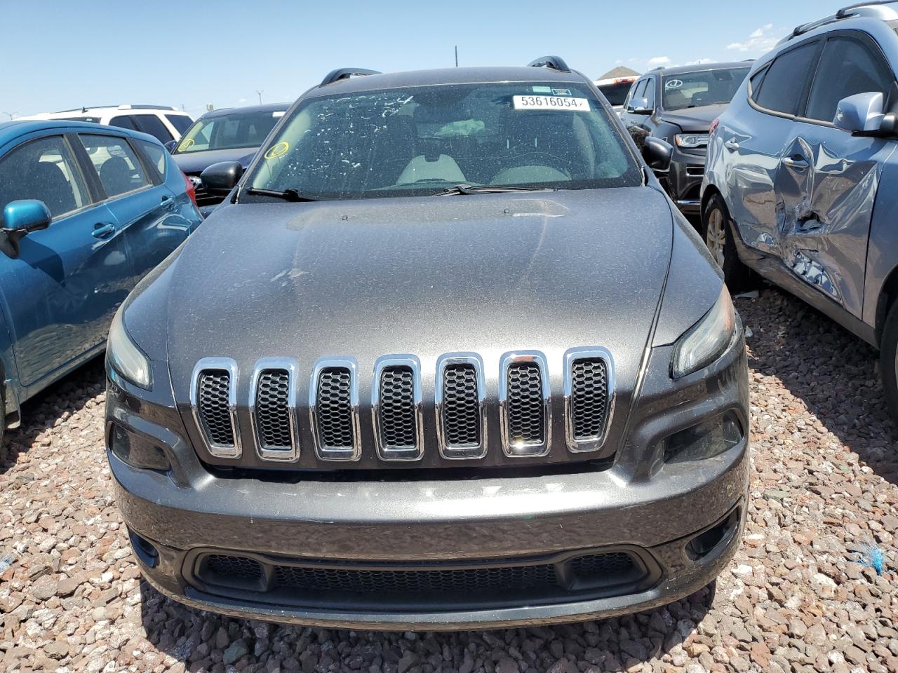 1C4PJLCB8JD588394 2018 Jeep Cherokee Latitude