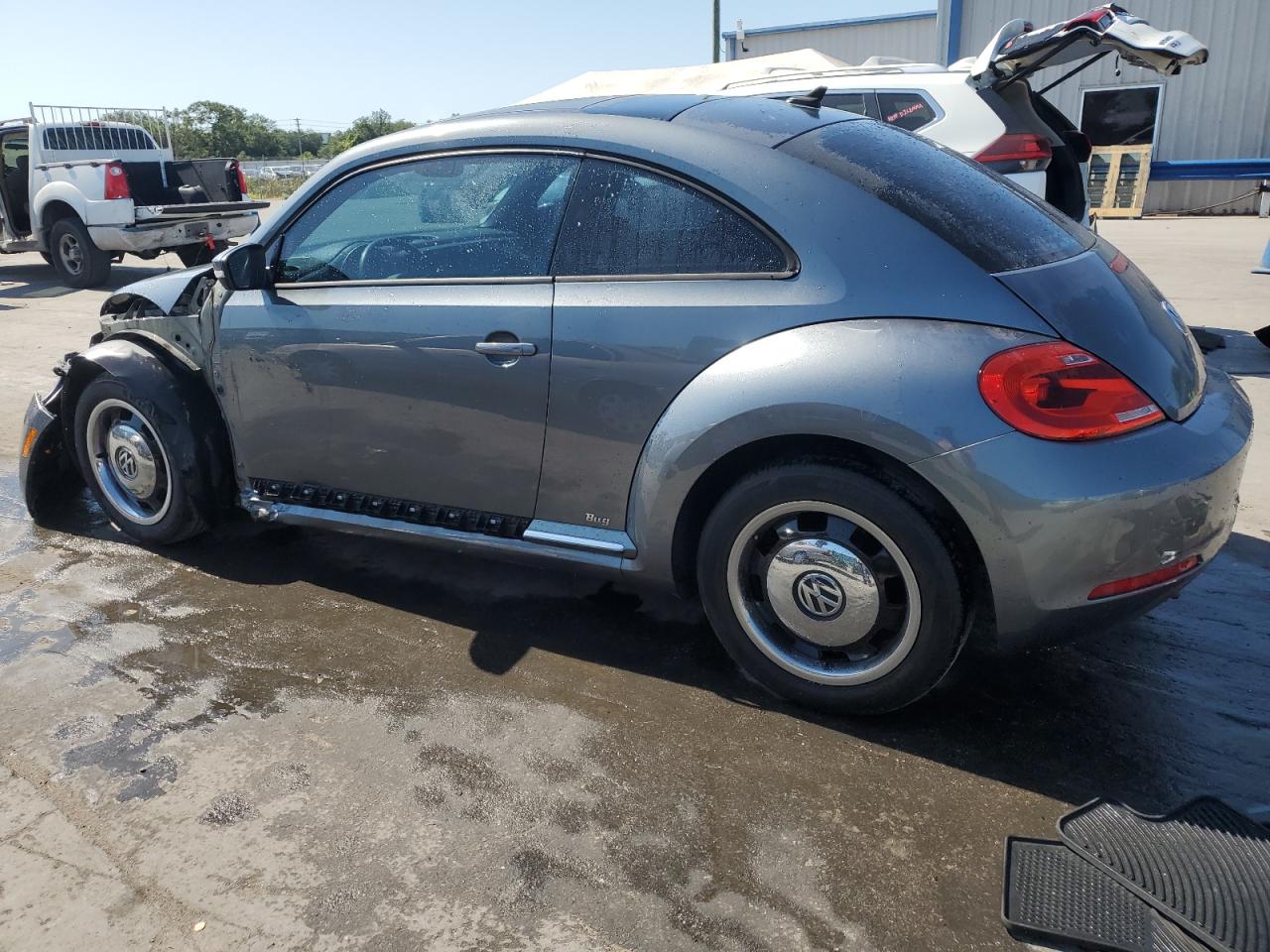 3VWJX7AT8CM648136 2012 Volkswagen Beetle