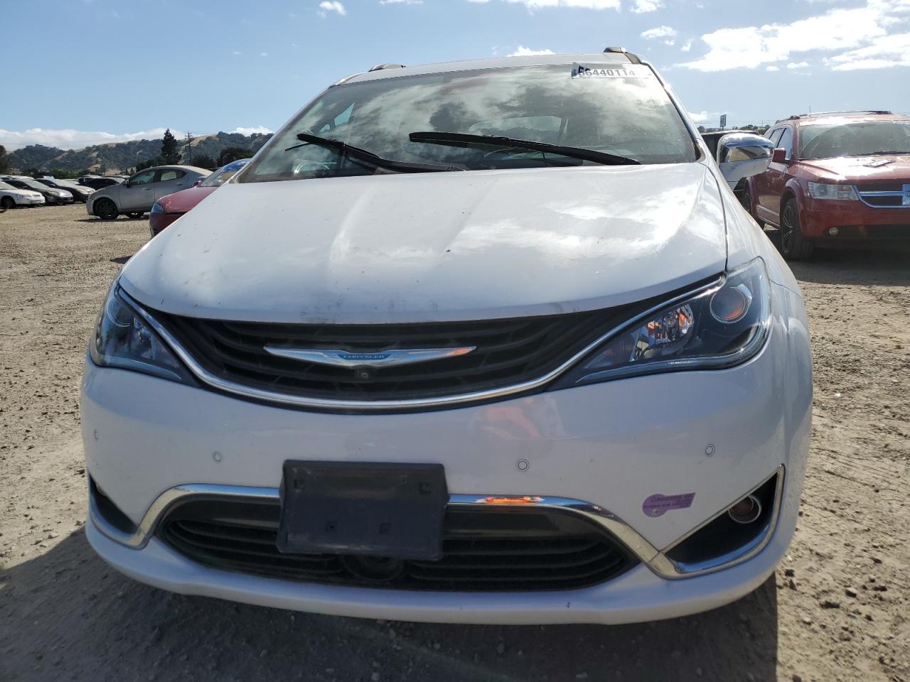 2C4RC1N74JR237723 2018 Chrysler Pacifica Hybrid Limited