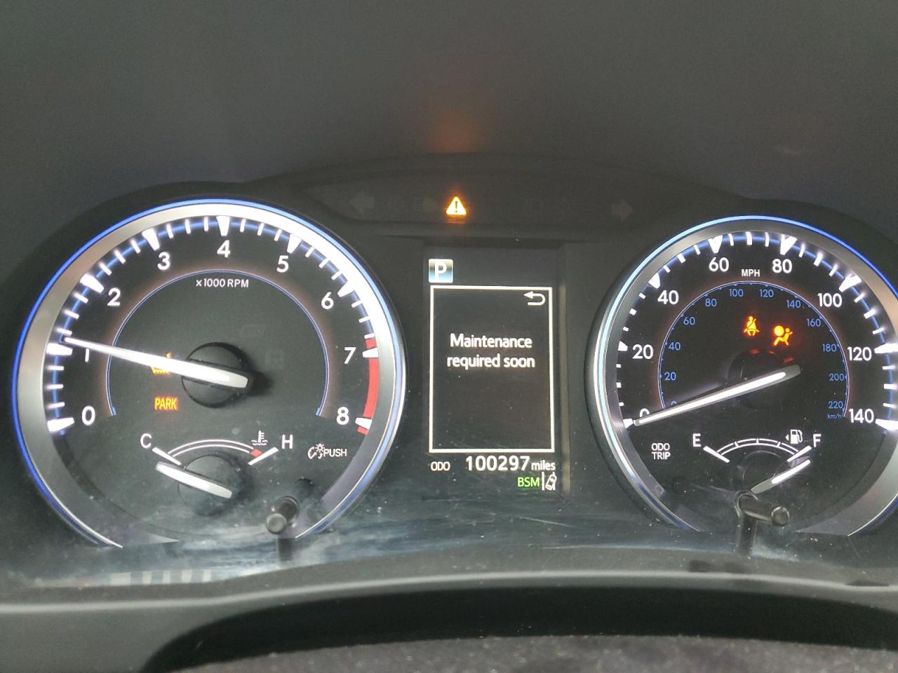 5TDJZRFH5JS556167 2018 Toyota Highlander Se