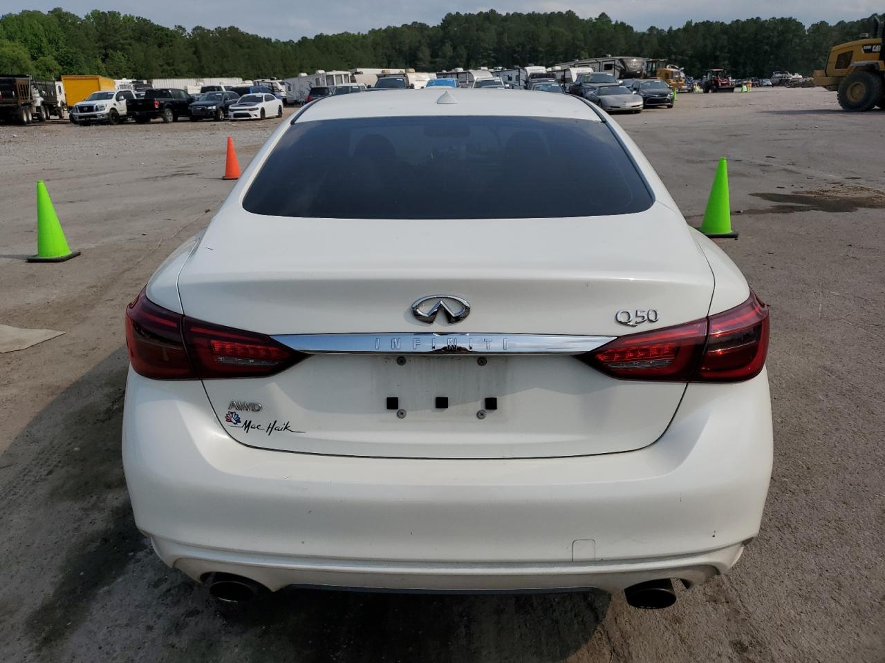 JN1EV7AR2JM433684 2018 Infiniti Q50 Luxe