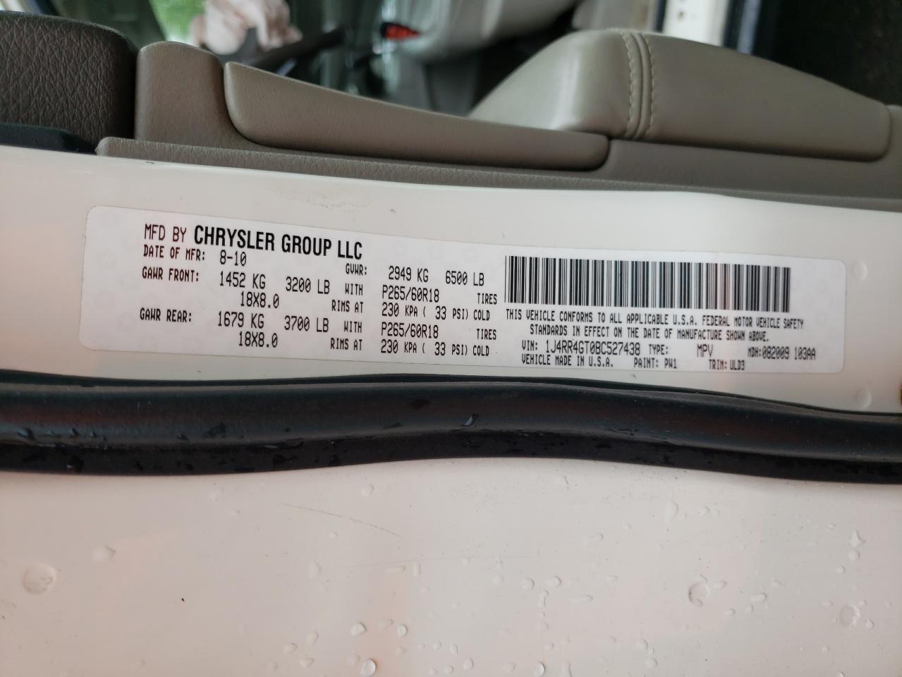 1J4RR4GT0BC527438 2011 Jeep Grand Cherokee Laredo