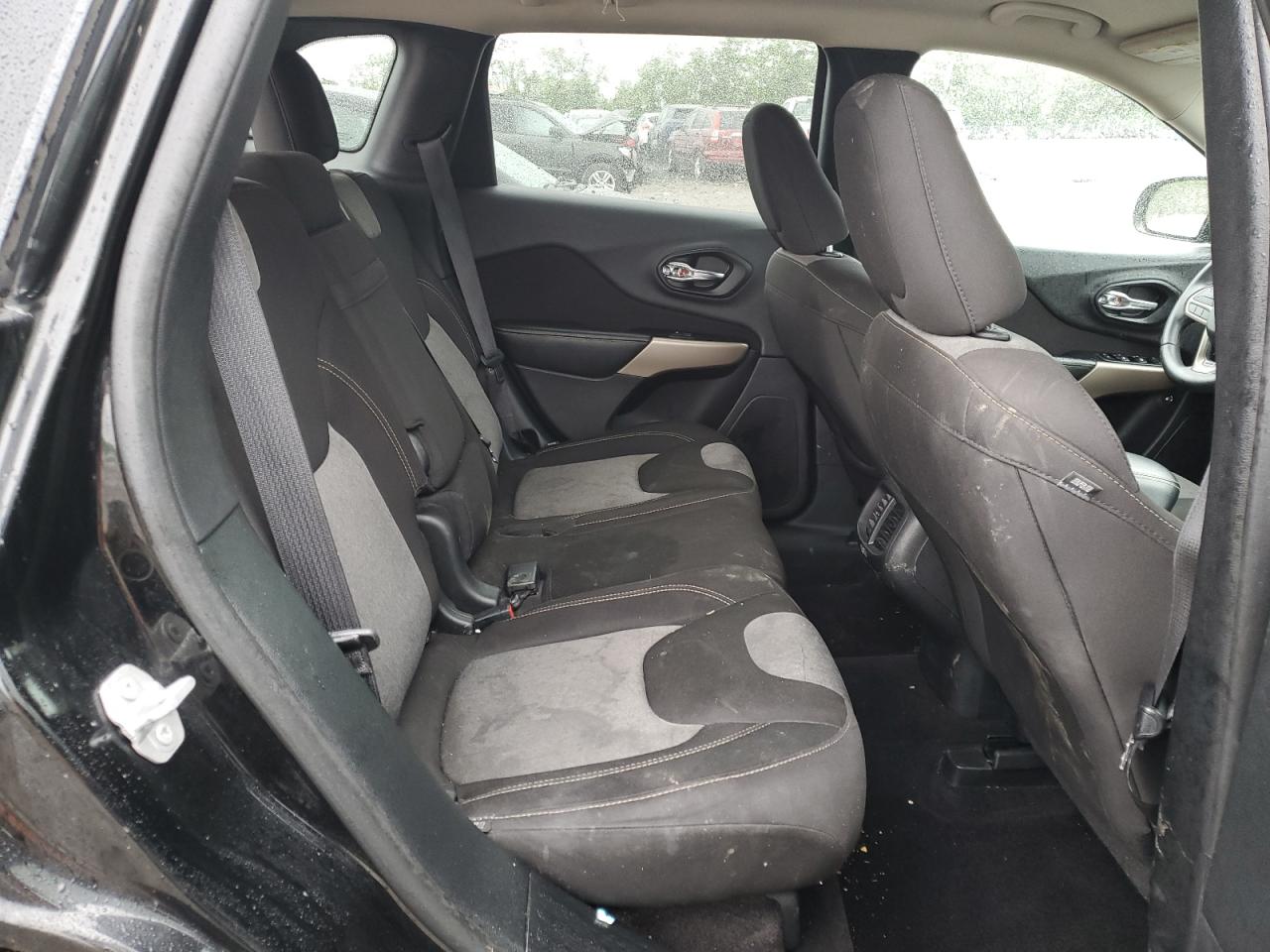 1C4PJLAB4HW660760 2017 Jeep Cherokee Sport