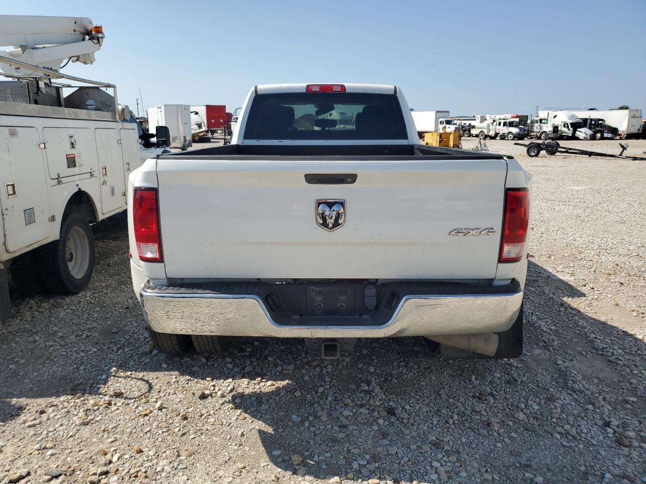 3C63RRGLXJG236022 2018 Ram 3500 St