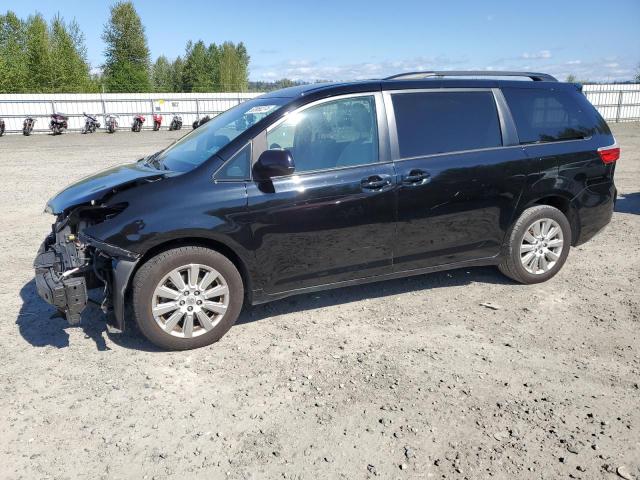 Lot #2542913288 2015 TOYOTA SIENNA LE salvage car