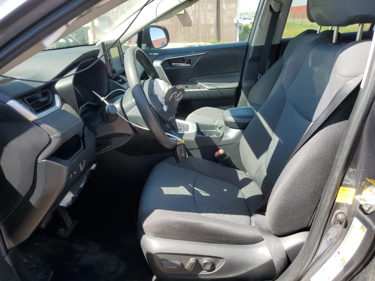 2T3P1RFV2LW091646 2020 Toyota Rav4 Xle