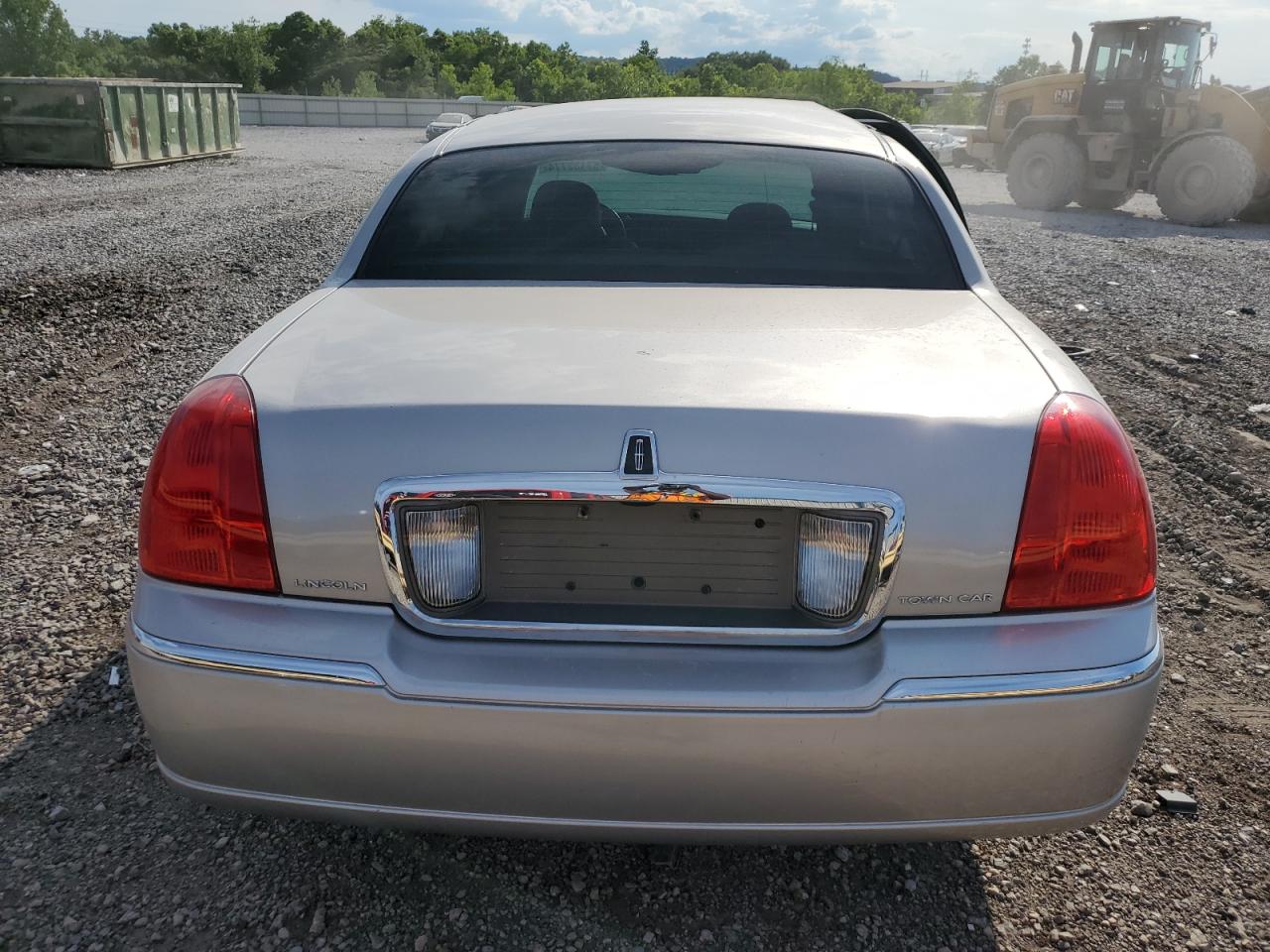 2LNHM82V18X657610 2008 Lincoln Town Car Signature Limited