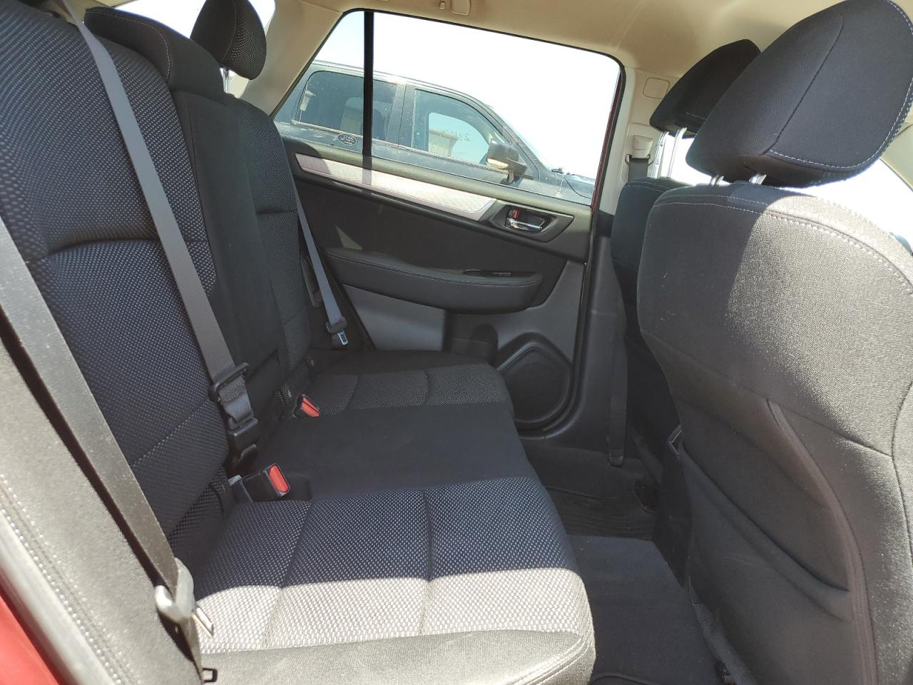 4S4BSAFC5G3323877 2016 Subaru Outback 2.5I Premium