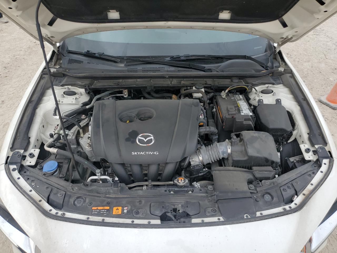 3MZBPAAL2KM105879 2019 Mazda 3 Select