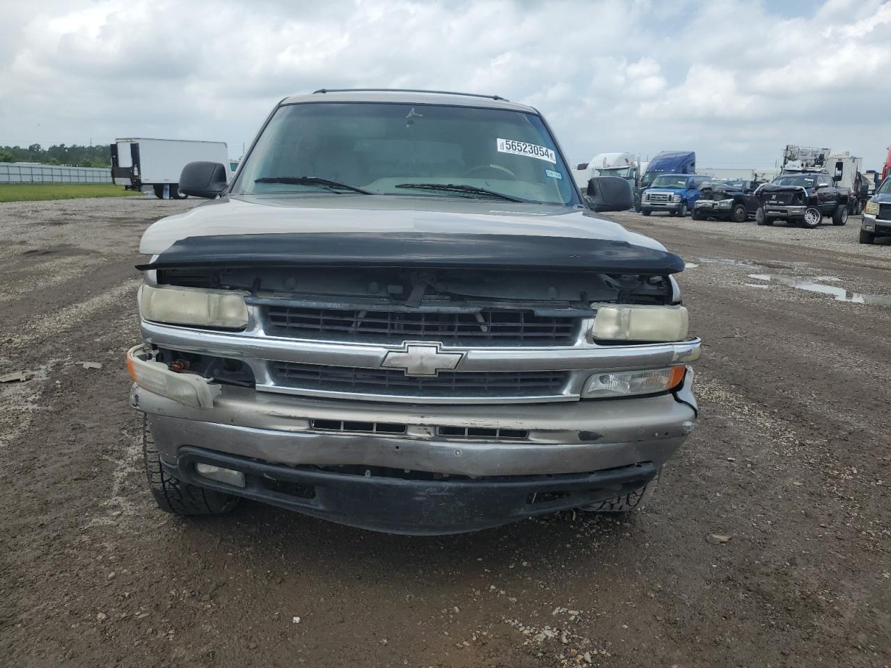 3GNEC16T5YG227624 2000 Chevrolet Suburban C1500