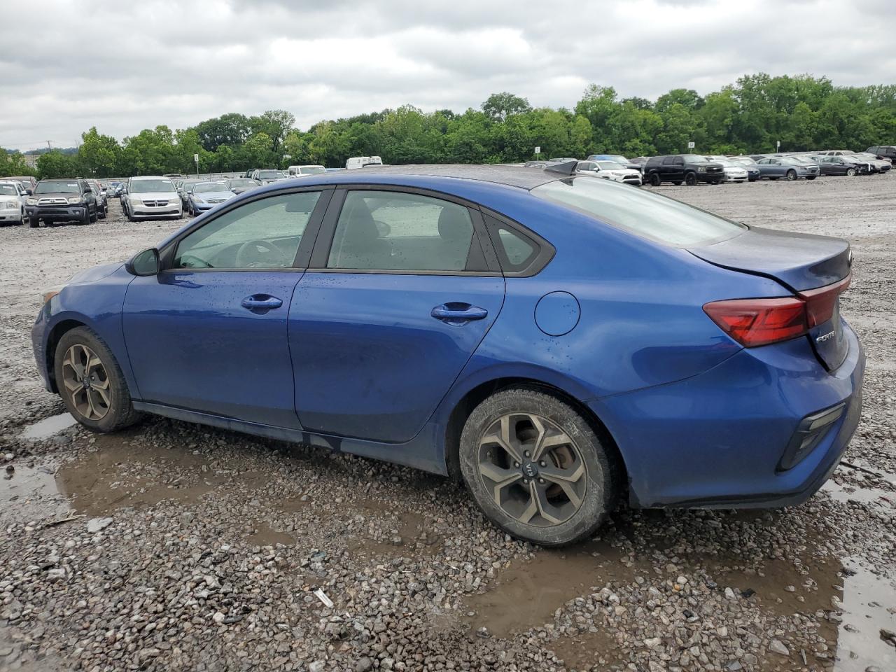 3KPF24AD2KE112077 2019 Kia Forte Fe