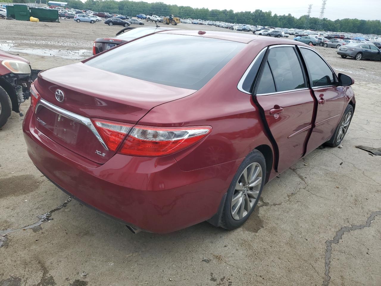 4T1BF1FK1FU927706 2015 Toyota Camry Le