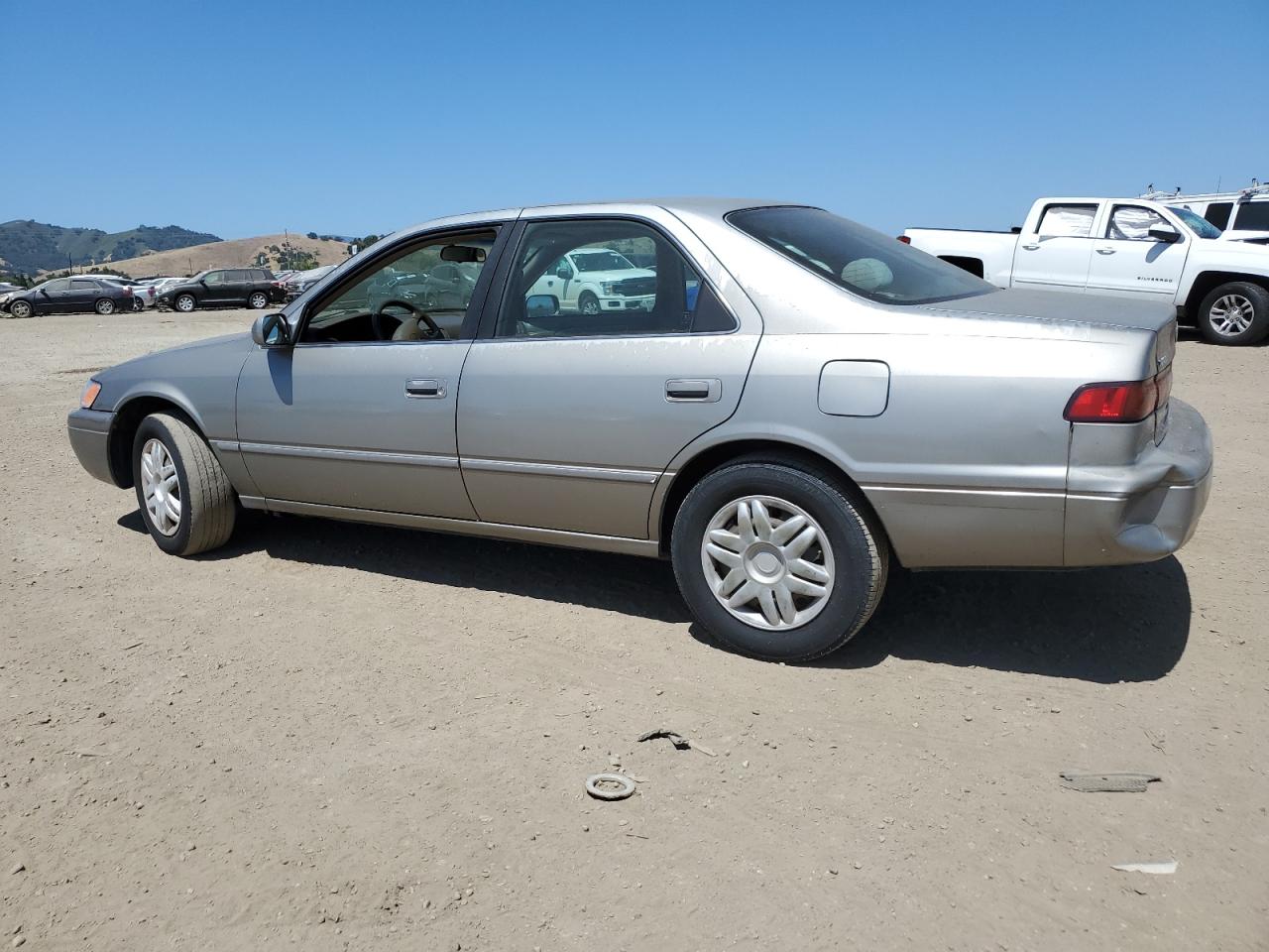 JT2BF22K5W0105815 1998 Toyota Camry Ce