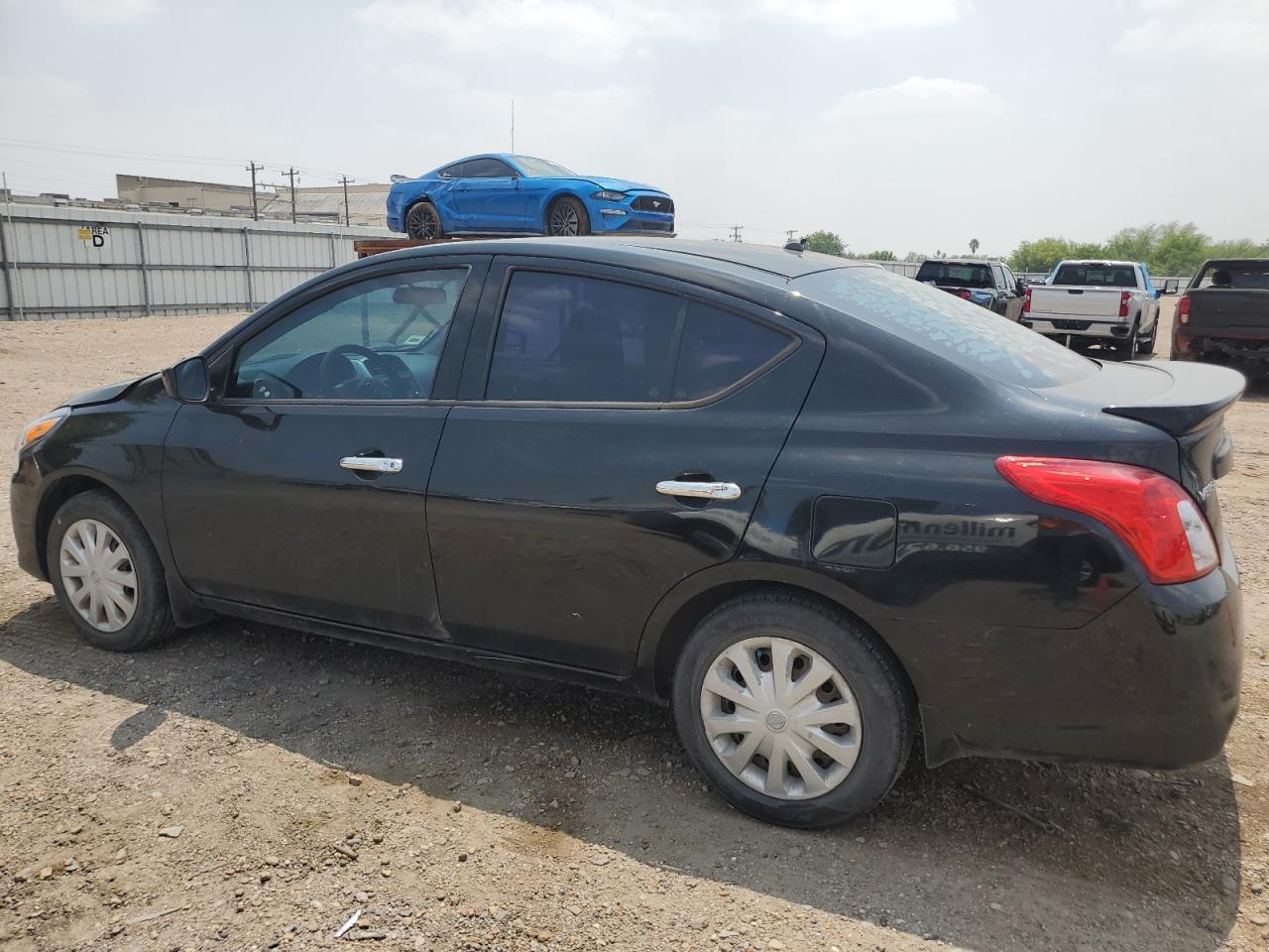 3N1CN7AP4HL820845 2017 Nissan Versa S