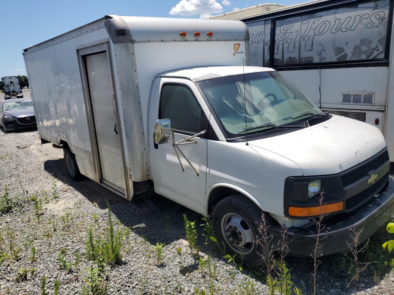 1GBJG31U651156438 2005 Chevrolet Express G3500