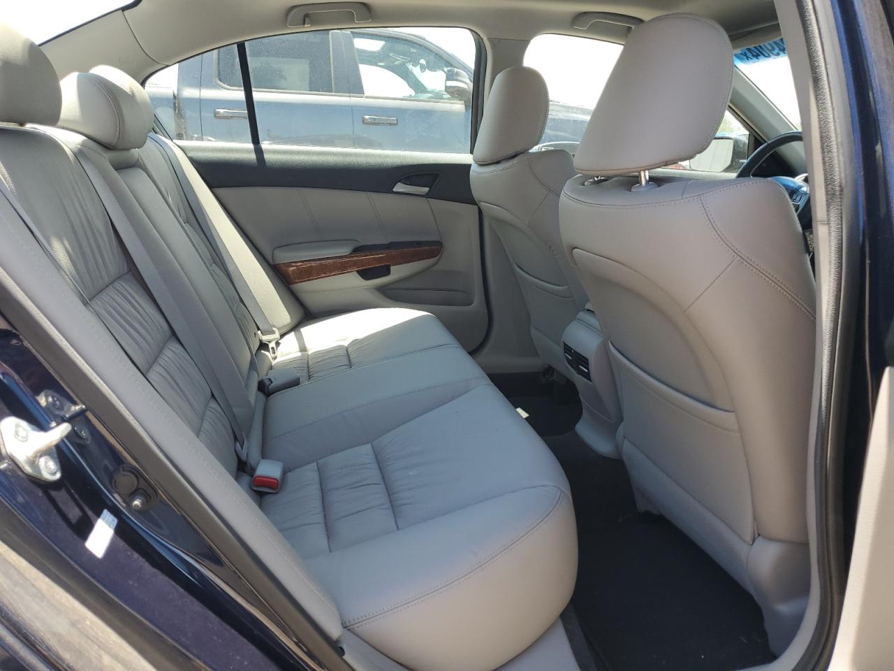 1HGCP2F85BA008062 2011 Honda Accord Exl