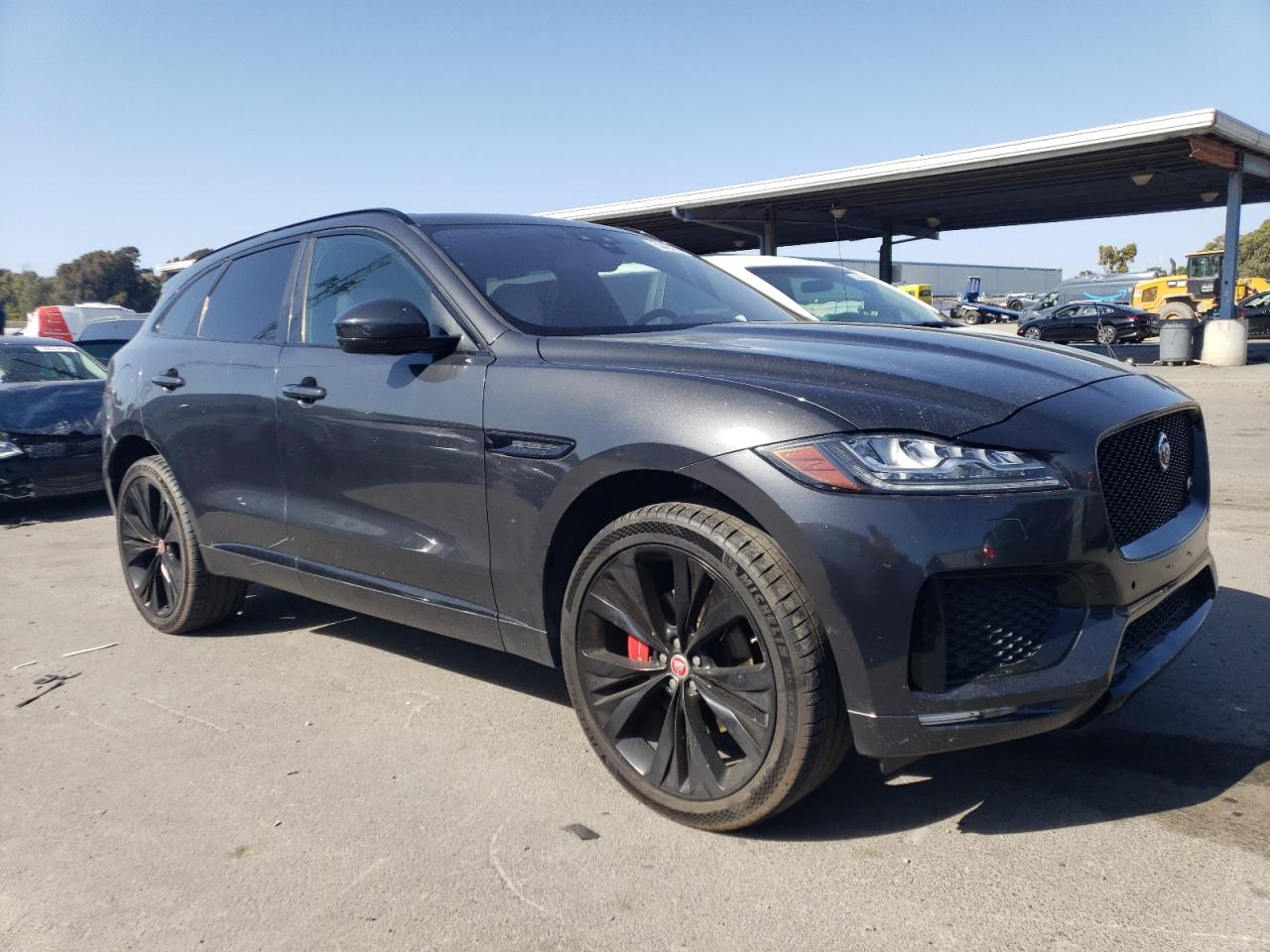 SADCM2FV5JA245778 2018 Jaguar F-Pace S