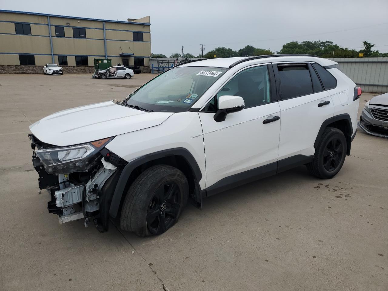 2T3P1RFV2MC183360 2021 Toyota Rav4 Xle