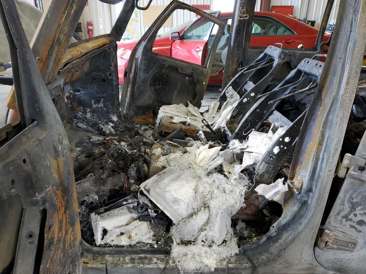 1J4GA59108L552817 2008 Jeep Wrangler Unlimited Sahara