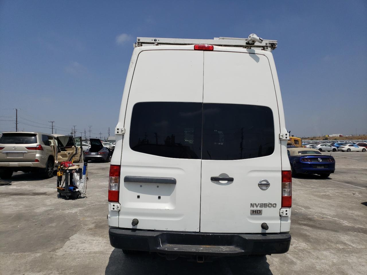 1N6AF0LY1GN803091 2016 Nissan Nv 2500 S