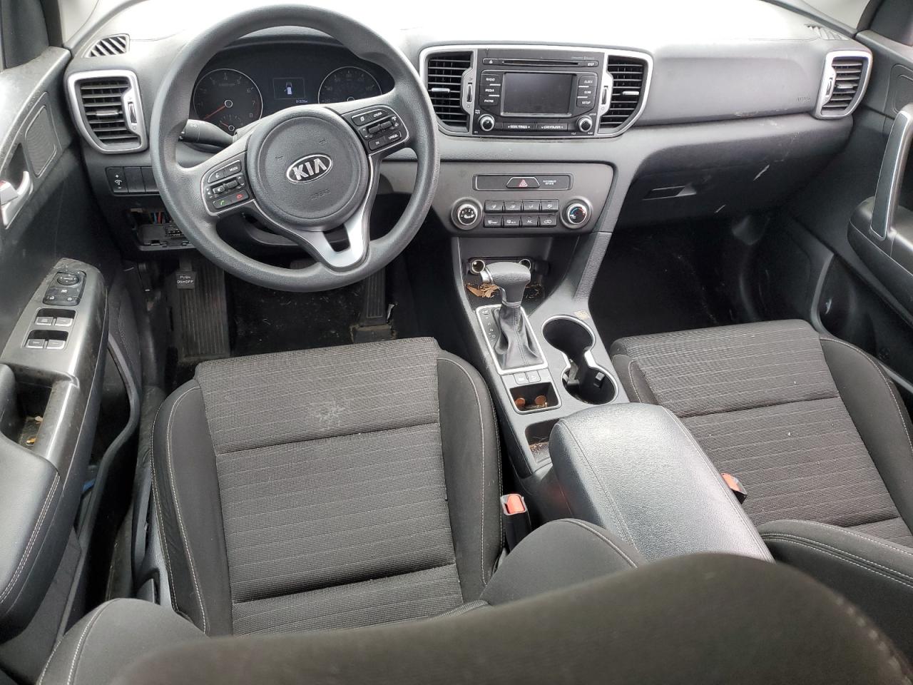 KNDPM3AC8J7471318 2018 Kia Sportage Lx