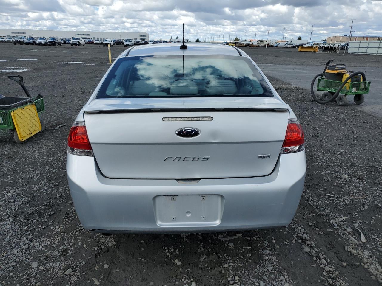 1FAHP3GN8AW205023 2010 Ford Focus Ses