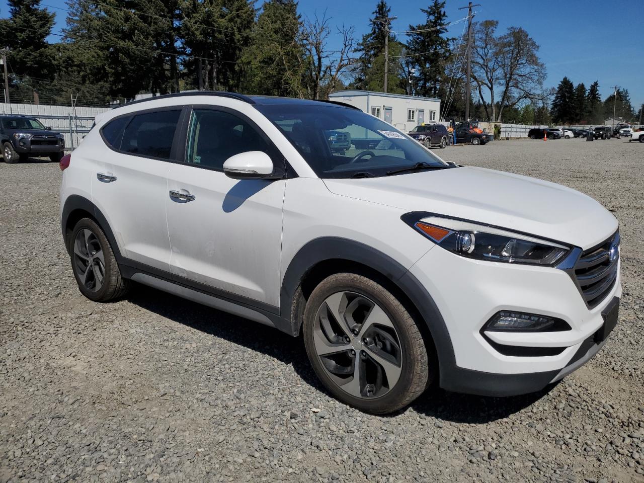 KM8J3CA20JU603422 2018 Hyundai Tucson Value