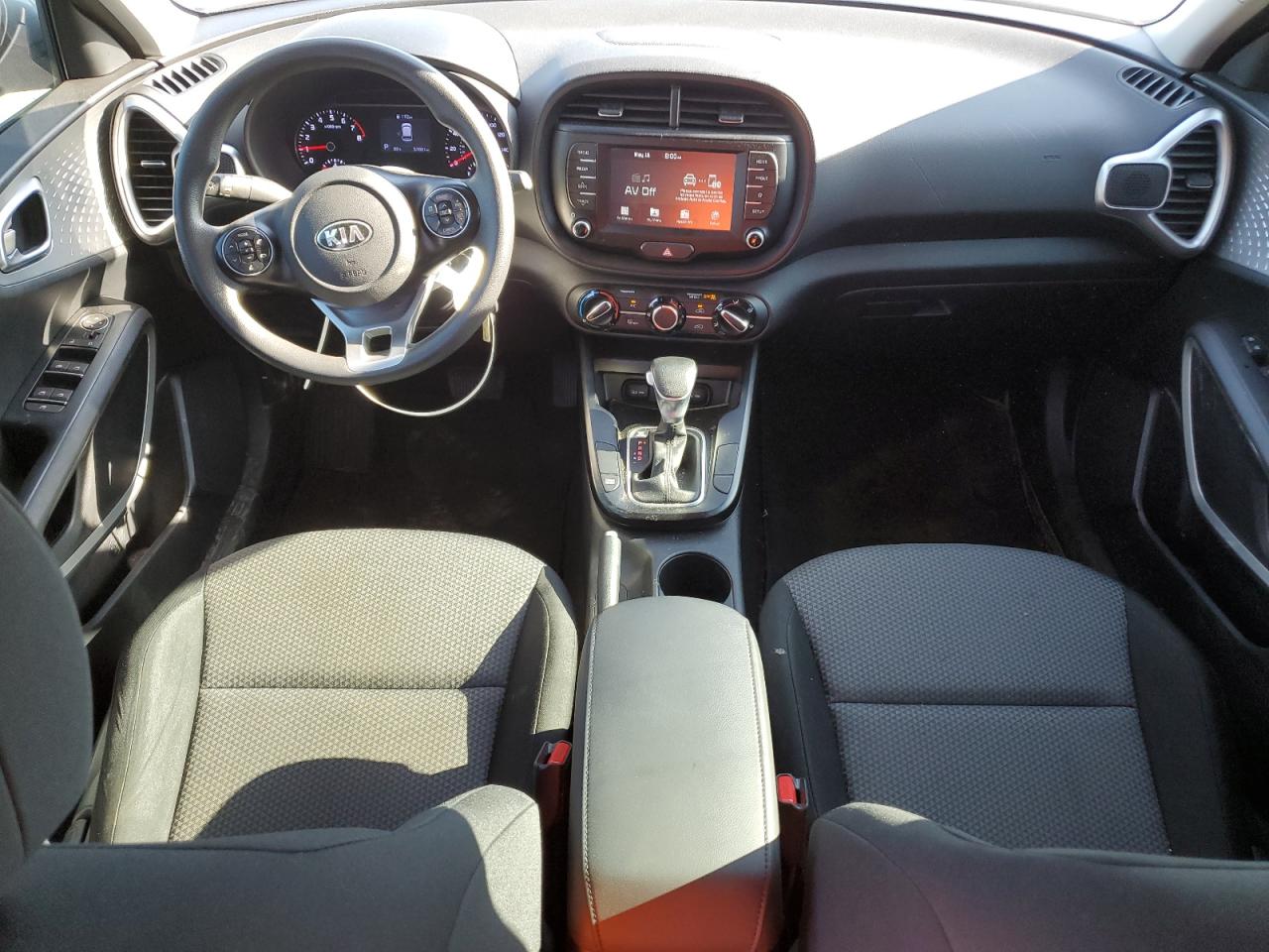 KNDJ23AU2L7053716 2020 Kia Soul Lx