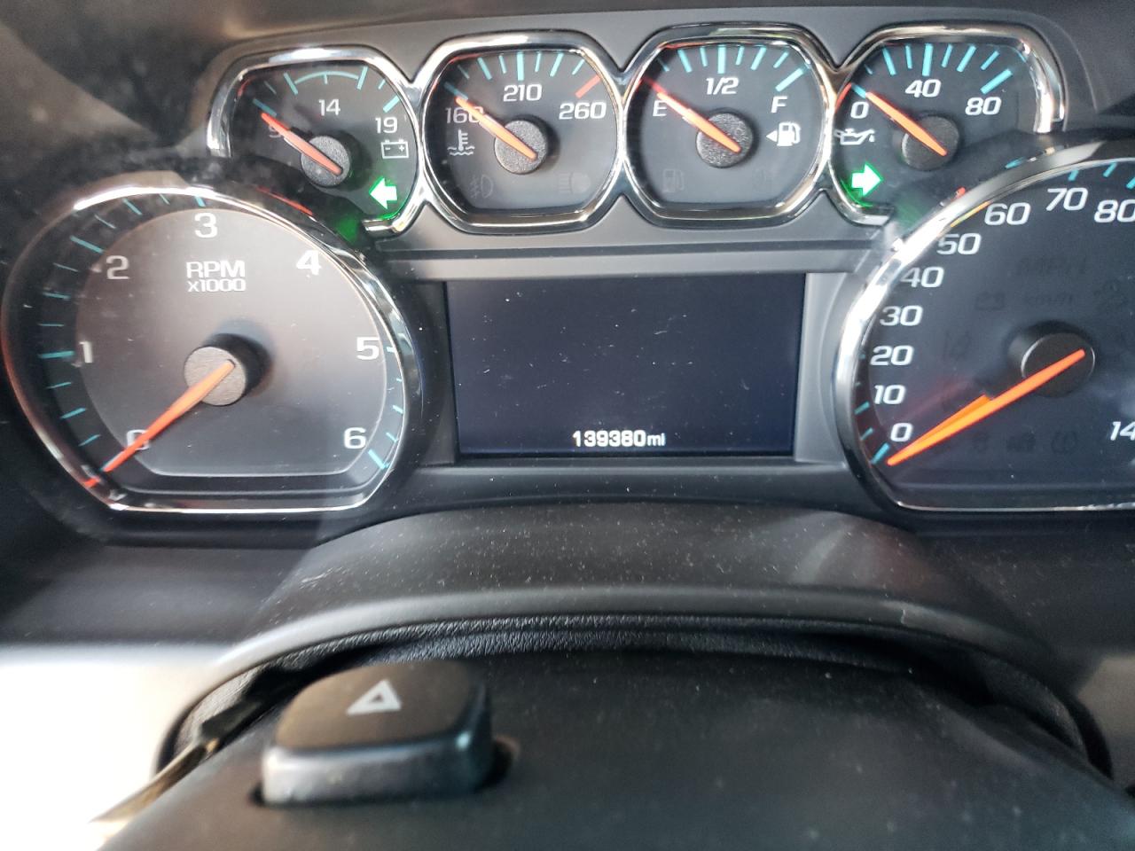 1GNSKBKC7JR335332 2018 Chevrolet Tahoe K1500 Lt